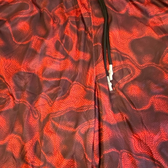 And 1 Red/Grey/Black Men’s Basketball Shorts Sz L Inseam 11” Drawstring NWT - Picture 5 of 9